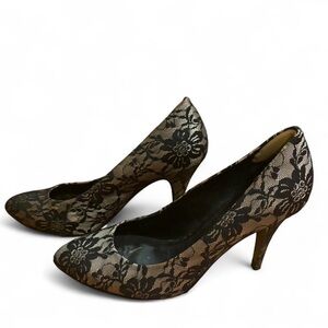 Gianni Bini Black Floral Lace Heels